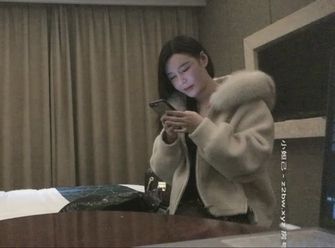 3500网约高端外围，车模兼职大长腿，白嫩美乳观音坐莲娇喘不断